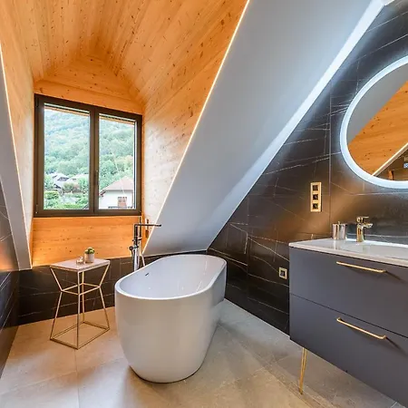 Le Merveilleux: Luxurious Lakeside By Lla Selections *