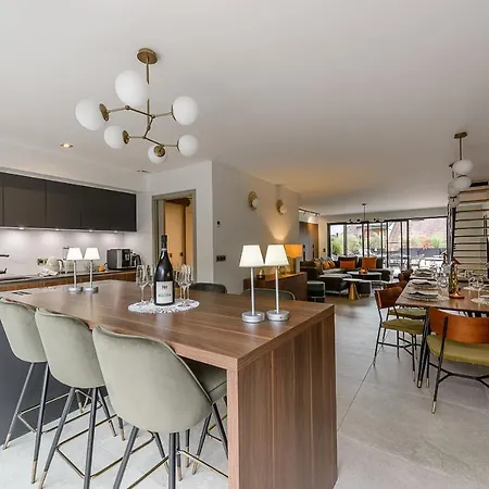 Apartment Le Merveilleux: Luxurious Lakeside By Lla Selections *