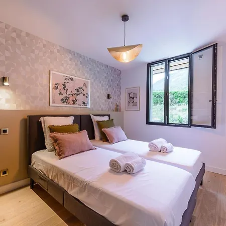 Apartment Le Merveilleux: Luxurious Lakeside By Lla Selections Talloires