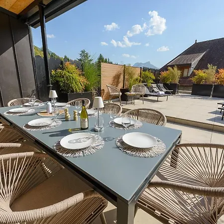 Le Merveilleux: Luxurious Lakeside By Lla Selections