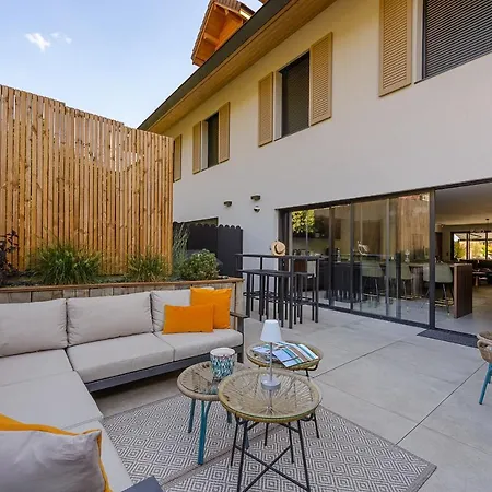 Apartment Le Merveilleux: Luxurious Lakeside By Lla Selections *